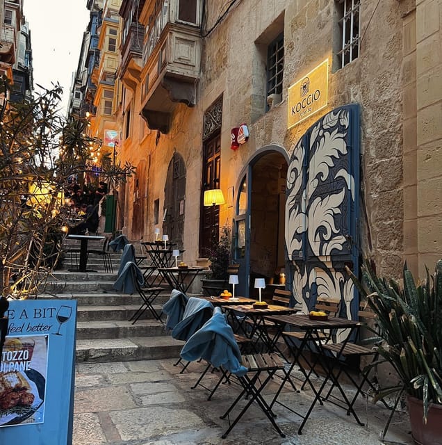 Romantic Wine Tasting Experience at Koccio Valletta - Who should book this experience?