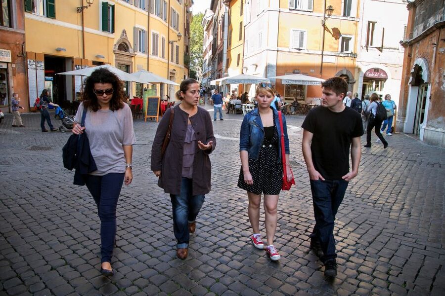 Rome: Food & Wine Tour of Campo de Fiori, Ghetto, Trastevere - Pizza bianca, mortadella, and the Roman mid-morning bite
