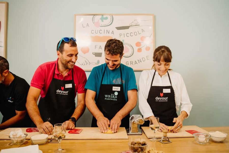 Rome: Fresh Pasta-Making Class with Wine and Gelato - Practical timing and cancellation advice
