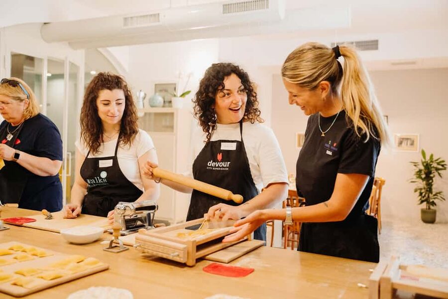 Rome: Fresh Pasta-Making Class with Wine and Gelato - Making fettuccine and ravioli by hand