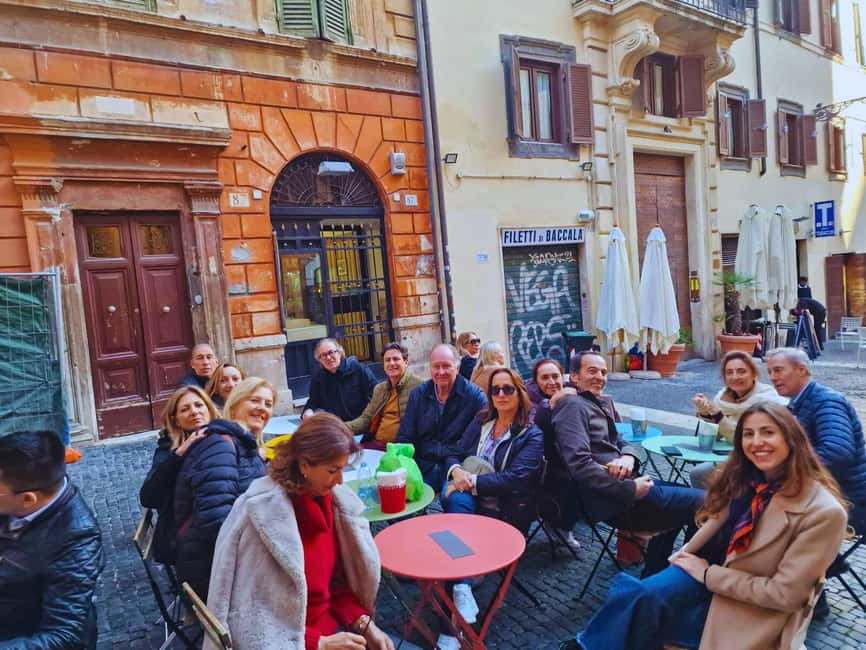 Rome: Guided Food Tasting Tour in Trastevere - Wine and a pause at Largo dei Librari