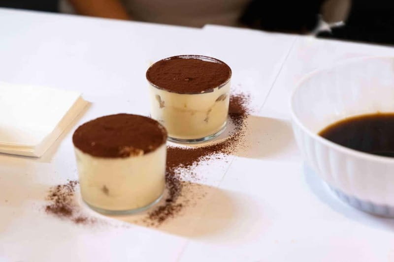 Rome: Pizza & Gelato Making Class with Wine & Limoncello - Group size, timing, and the restaurant setting