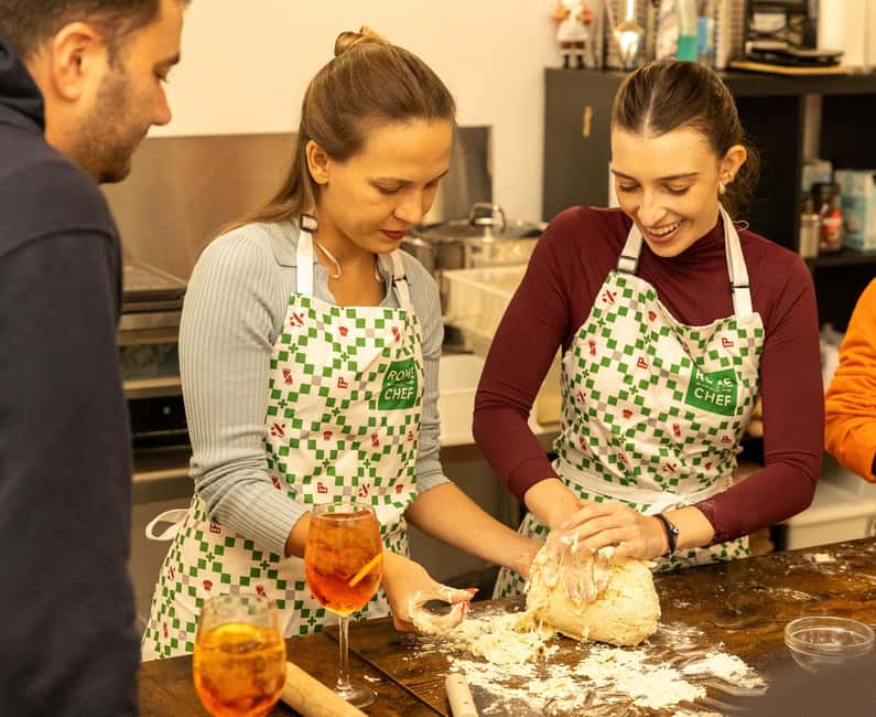 Rome: Pizza Making Cooking Class With Spritz Cocktails - Starting with Spritz and meeting the chef
