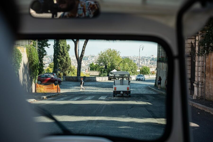 Rome: Private Tuk Tuk Tour with Hotel Pickup and Prosecco - Orange Garden and the Pyramid of Cestius