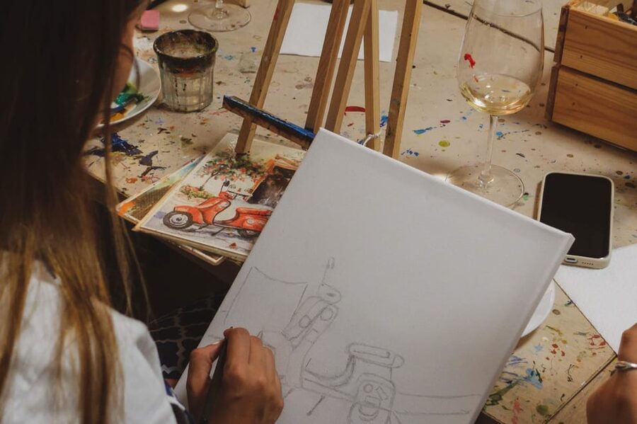 Rome: Tipsy Painting Class with Fine Wine and Arts - Should you book the Tipsy Painting Class?