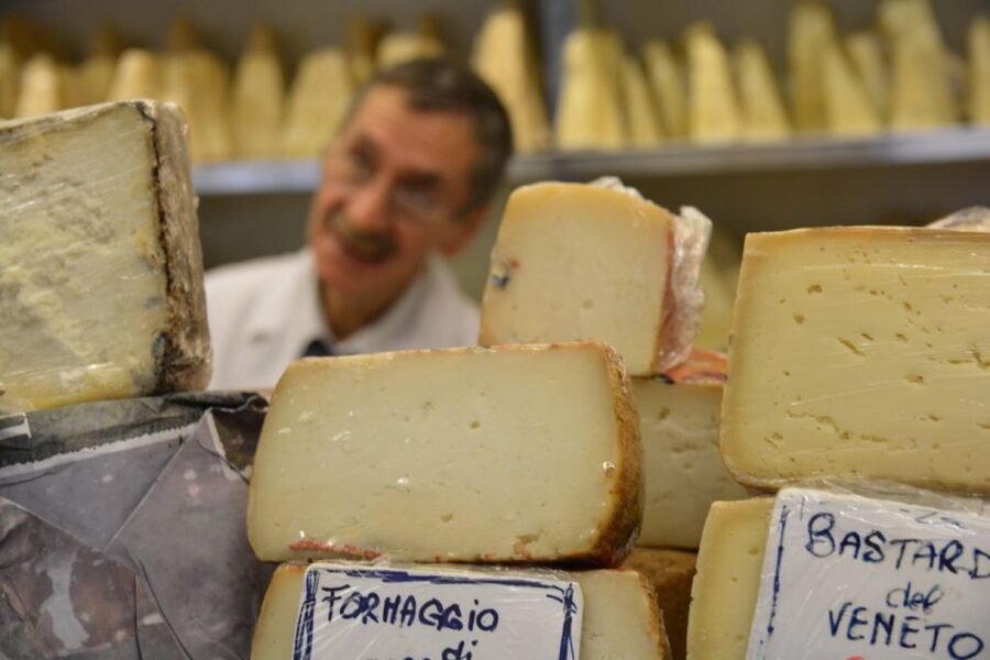 Rome: Trastevere Food and Wine Tasting Tour - Key points before you book