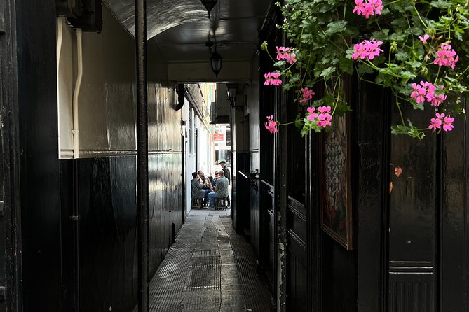 Royal Historic Pubs Walking Guided Tour in London - Is it suitable if you do not drink?