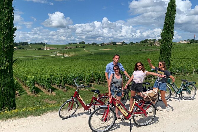 Saint Emilion Full Day Wine and Bike Tour - The first château, tasting, and picnic lunch