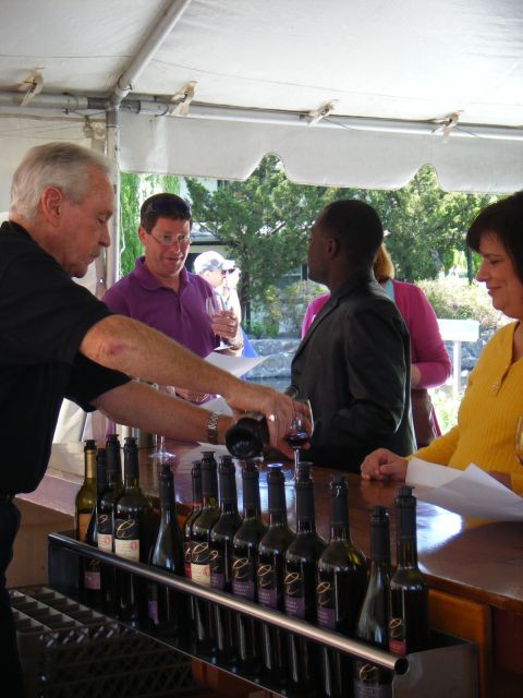 San Francisco: Half-Day Wine Country Tour with Wine Tastings - Crossing the Golden Gate Bridge