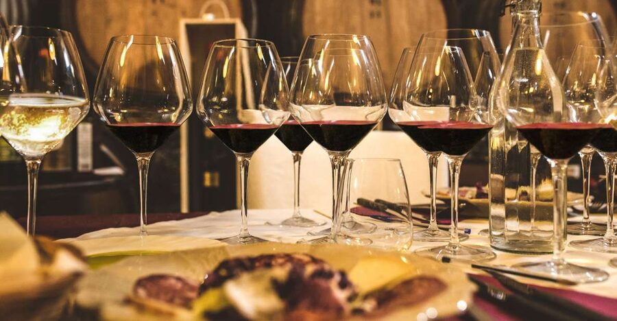 San Gimignano: Lunch or Dinner at a Winery with Wine Tasting - Planning your visit from San Gimignano