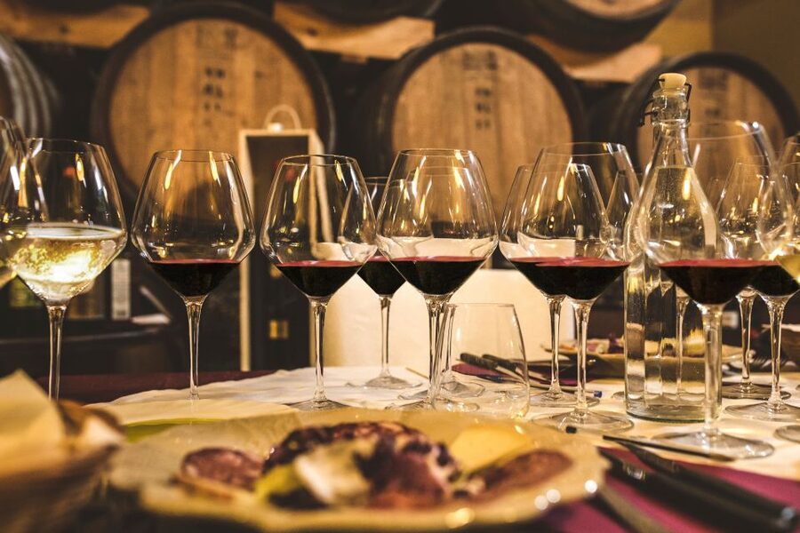 San Gimignano: Lunch or Dinner at a Winery with Wine Tasting - From Tuscan appetizers to dessert