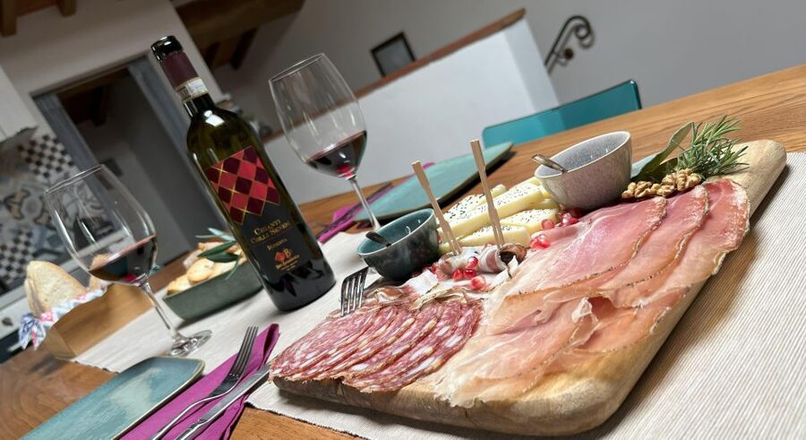 San Gimignano: Vineyard and Cellar Tour with Wine Tasting - The Tuscan wines in your glass
