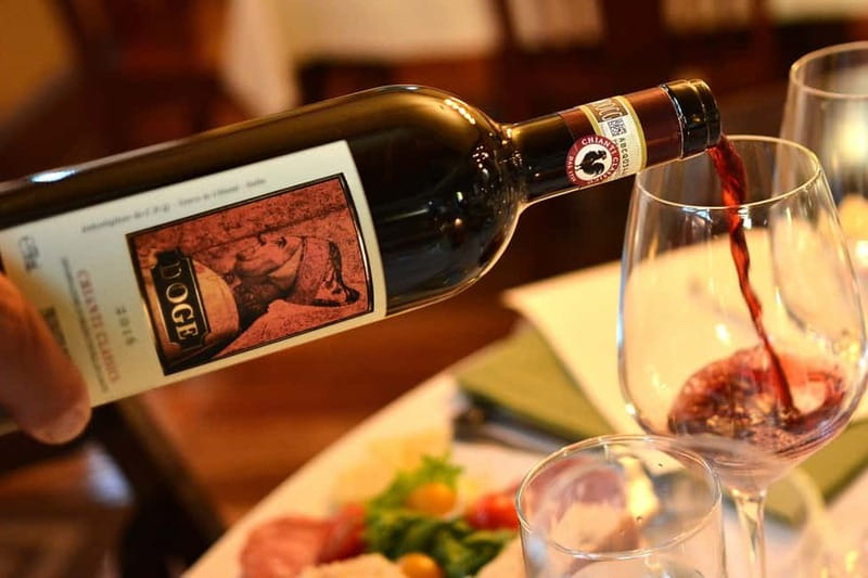 San Gimignano: Wine and Oil Tasting with Tuscan Appetizers - Arriving at Tenuta Torciano near San Gimignano