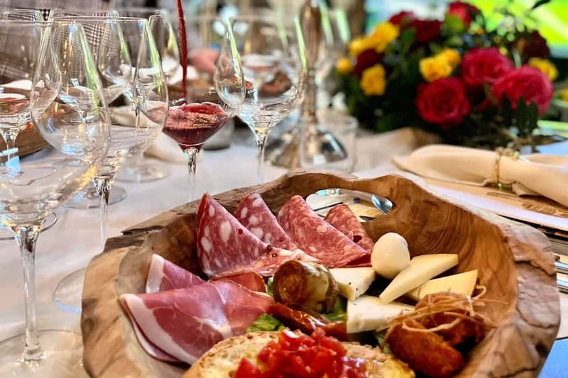 San Gimignano: Wine and Oil Tasting with Tuscan Appetizers - Tuscan wines, olive oil, and balsamic vinegar