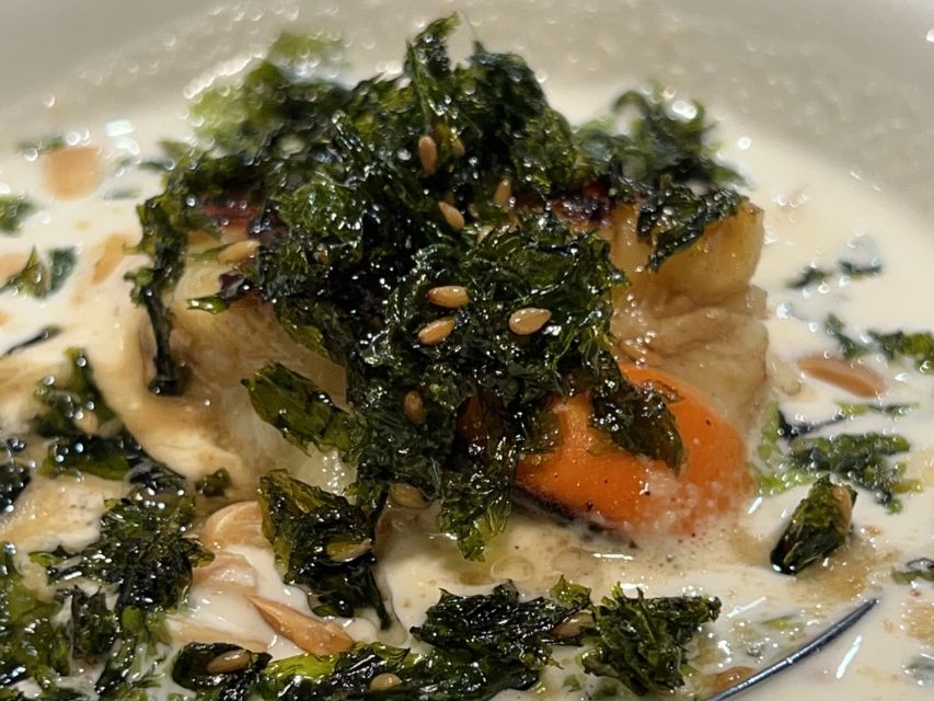 San Sebastian: Market, Pintxos and Wine Tasting Tour - The guide can make or break the evening