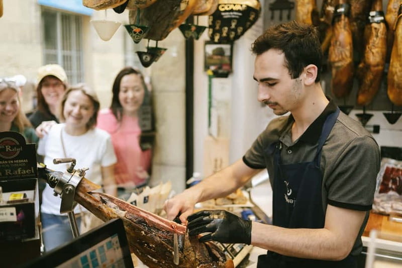 San Sebastian: Pintxos and Wine Tour - Basque cheesecake at La Viña