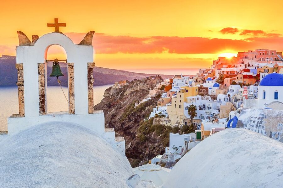 Santorini: Top Sights Day Trip, Wine Tasting, & Oia Sunset - Key points to know before booking