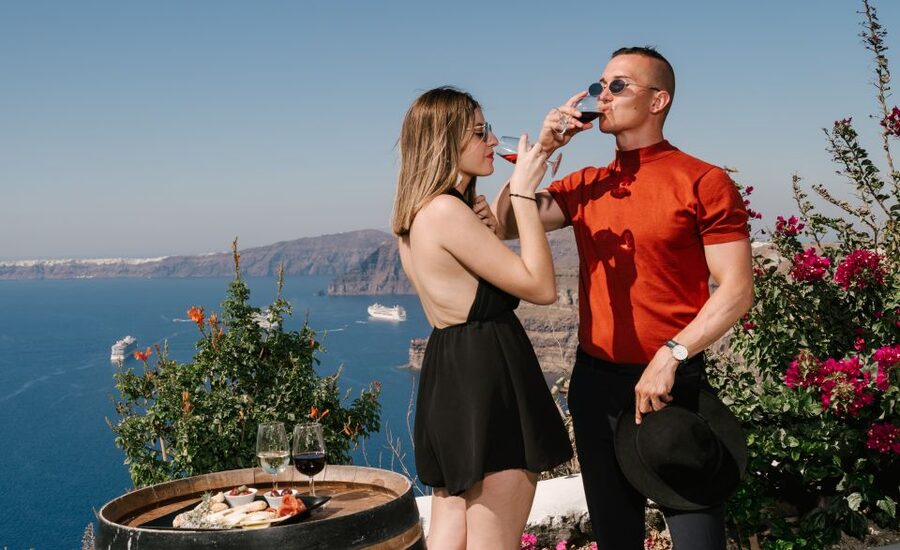 Santorini: Wine Tasting Tour to 3 Wineries with Transfer - Key points at a glance