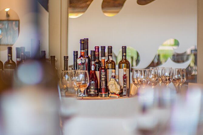 Santorini: Wine Tour with Sunset in Oia - Guides, drivers, and the feel of the group