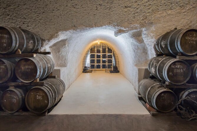 Santorini: Wine Tour with Sunset in Oia - How the price works for couples, families, and wine fans