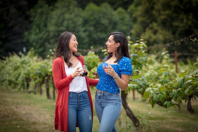 Seattle Wine & Snoqualmie Falls Highlights Tour - Woodinville’s wine country gives you the day’s main tasting time