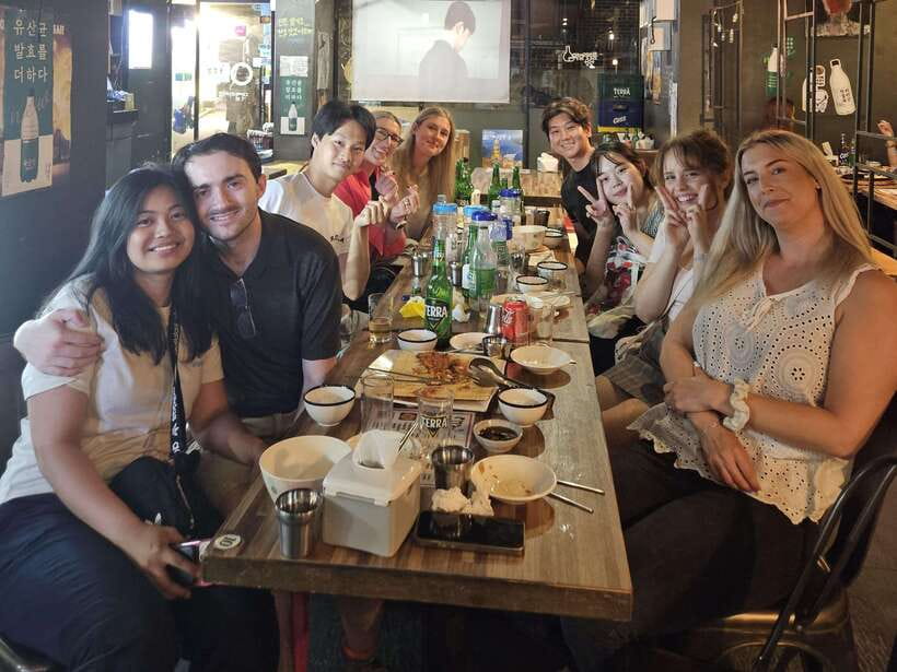 Seoul: Korean Drinking Games Night (non-drinkers welcome) - Meeting Taeseong beside Hongik University Station