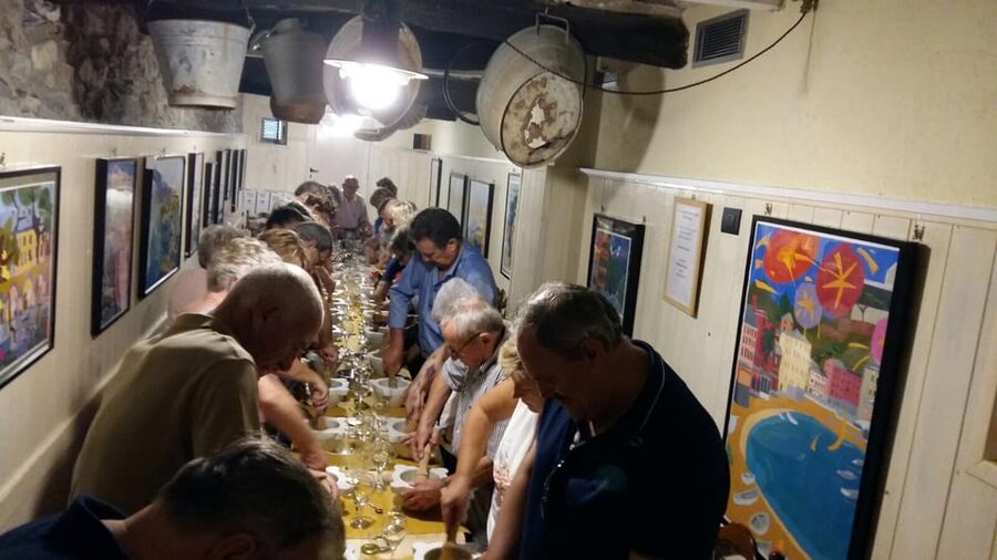 Sestri Levante: Pesto & Cooking Classes, Wine Tasting - Two fish dishes with a professional chef