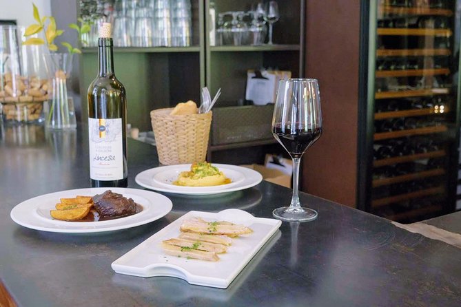 Sevilla Food Tour: Tapas, Wine, History & Traditions - Santa María la Blanca and grandmother-style cooking