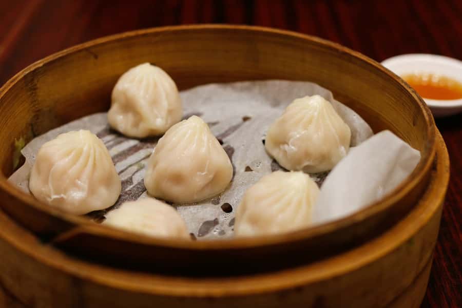 Shanghai: 3-Hour Local Food Tasting Tour - Tea, sweets, and the finish