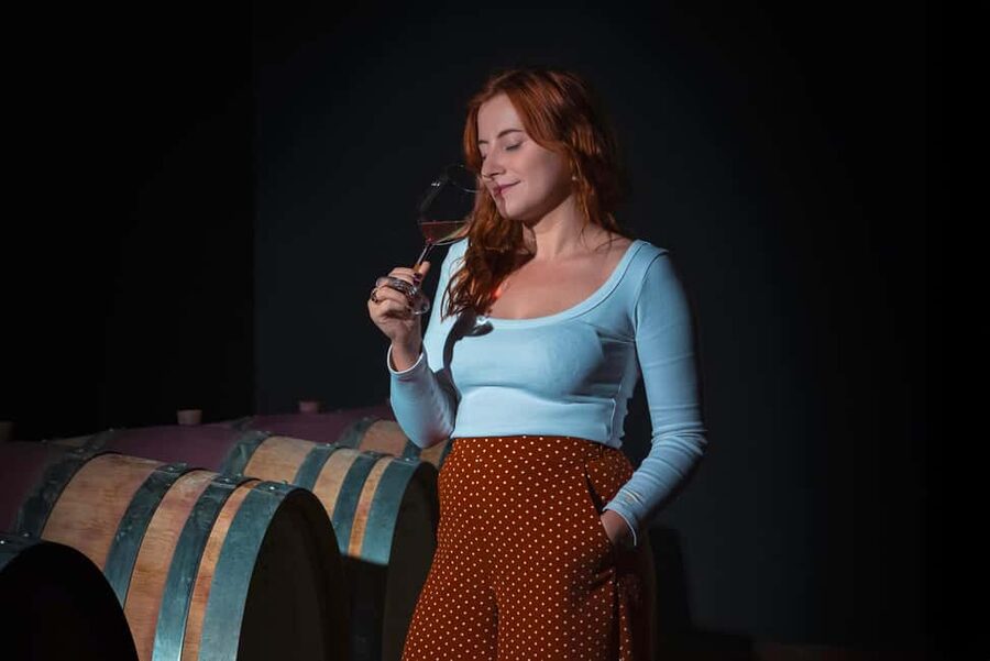 Siena: Educational Wine Tour & Tasting - Walking the vineyards near Siena