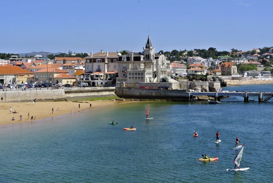 Sintra: Full-Day Tour from Lisbon with Wine Tasting - Moorish Castle and the hills above Sintra