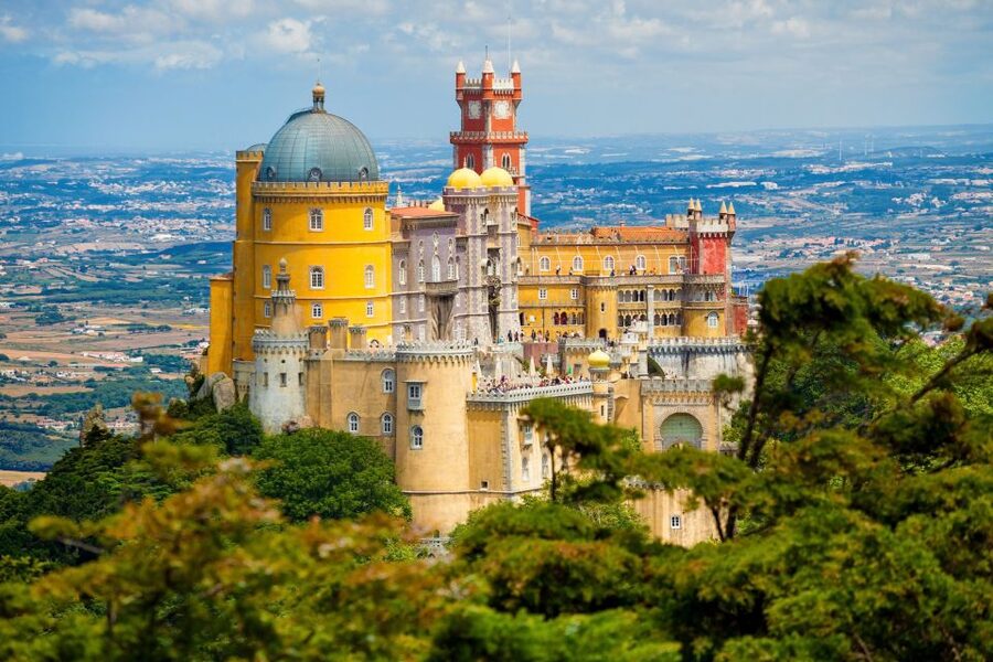 Sintra: Full-Day Tour from Lisbon with Wine Tasting - Wine tasting at a local vineyard