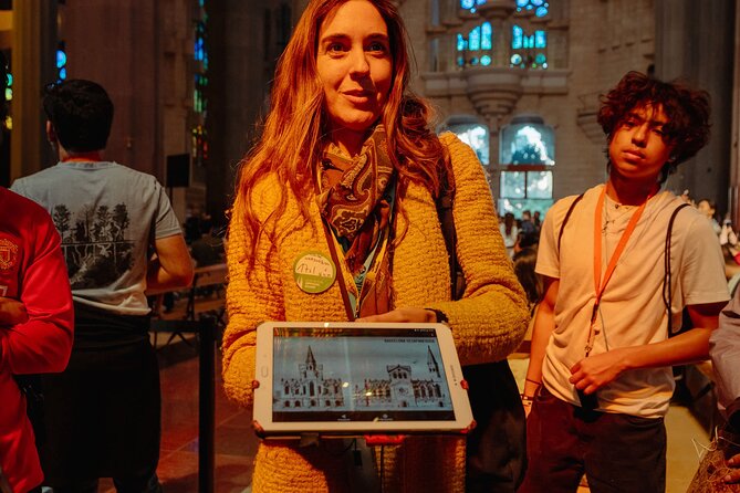 Skip the Line Sagrada Familia Guided Tour & Optional Cava Upgrade - The timing is the part you must get right
