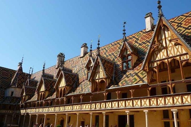 Small-Group Full-Day Tour of Côte de Nuits, Côte de Beaune Vineyards and Beaune Historical District - The drive through the Côte de Nuits