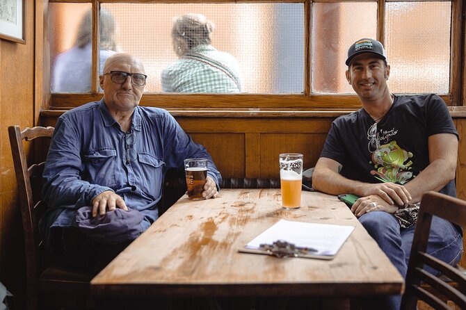 Soho Music & Historic Pubs Tour - The guides shape the afternoon