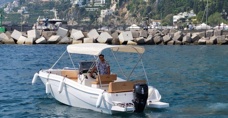 Sorrento: Private Sunset Cuise with Prosecco and Limoncello - Swimming, caves, and the Roman villa area