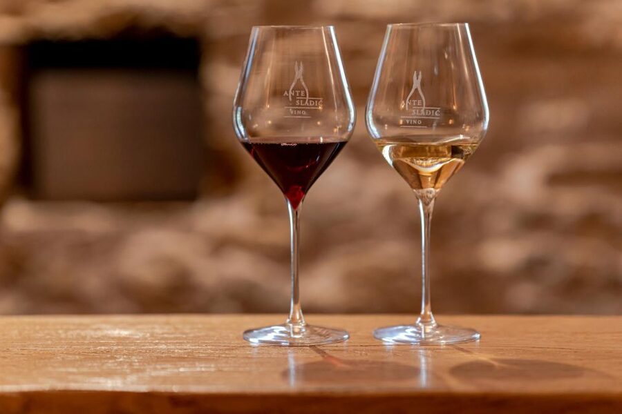Split: Krka Waterfalls With Boat Cruise, Wine and Olive Oil - Meeting in Split and setting out