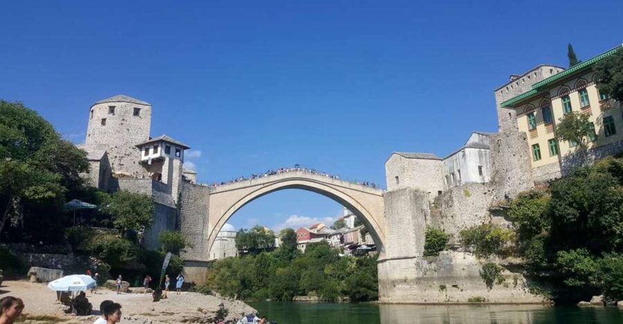 Split/Trogir: Mostar and Medjugorje Tour with Wine Tasting - Crossing into Bosnia and Herzegovina