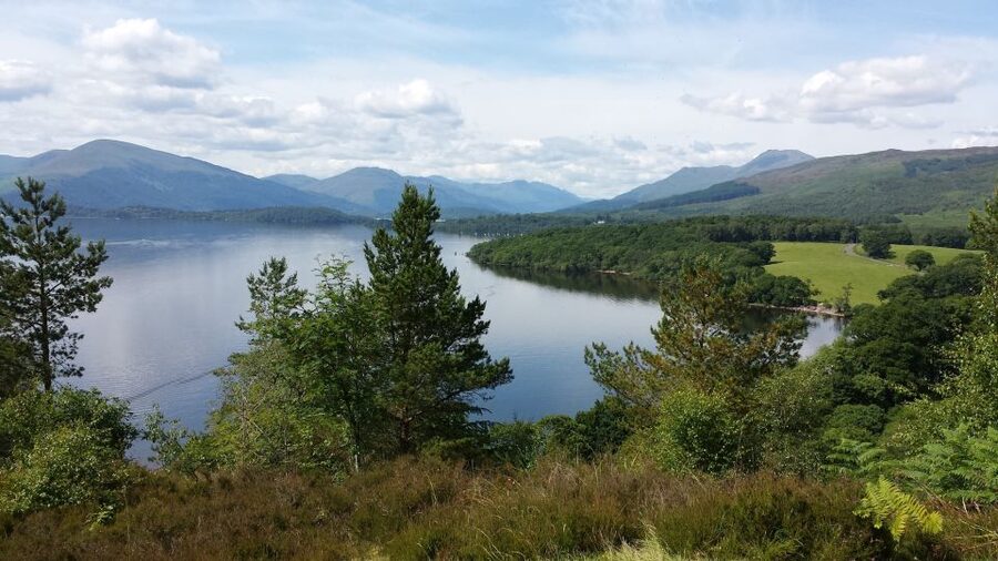 Stirling Castle, Highland Lochs & Whisky Tour from Edinburgh - Should you book the Stirling, Loch Lomond, and Glengoyne day?
