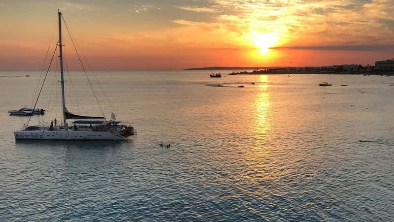 Sunny Beach: Sunset Catamaran Cruise with Dinner & Prosecco - Booking details worth knowing