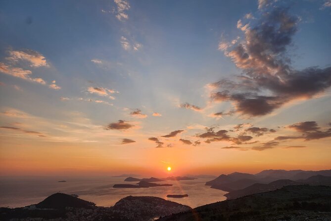 Sunset and Wine / Dubrovnik Sunset Tour and Premium Wine Tasting - Mount Srđ at sunset