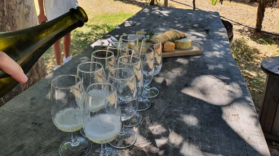 Swan Valley: Full-Day Wine Tour with Lunch - Key points at a glance