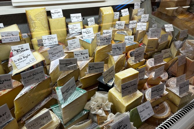 Swiss Cheese Tasting Experience | Basel - Who will enjoy this most