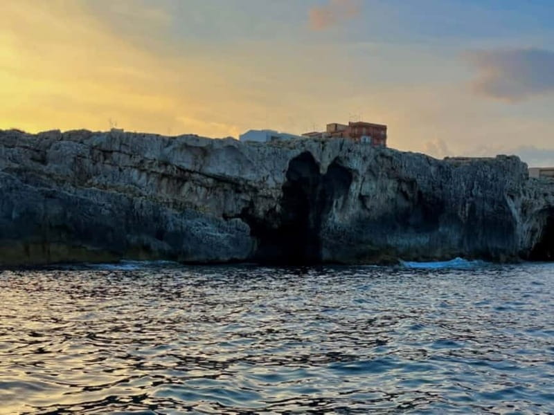 Syracuse: Ortigia Island & Sea Cave Boat Tour with Prosecco - What the Prosecco adds, and what it does not