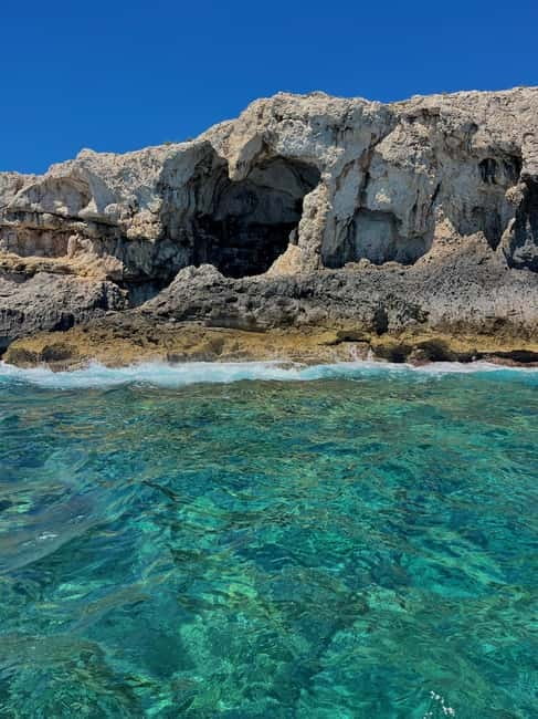 Syracuse: Ortigia Island & Sea Cave Boat Tour with Prosecco - From the Umbertino Bridge toward Syracuse’s caves