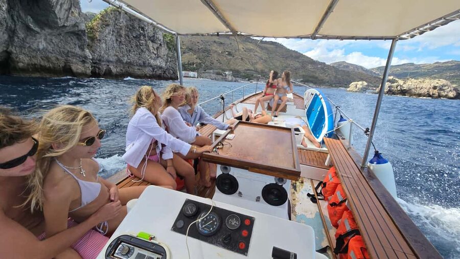 Taormina: Boat Tour with Sicilian Wine Tasting - Who will enjoy this most