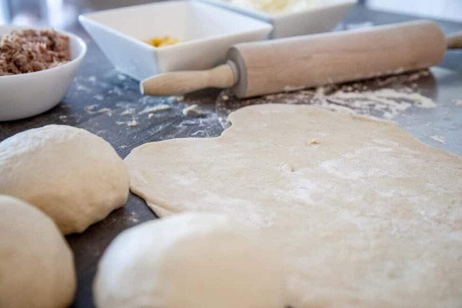 Taormina: Pizza Making Class with Lunch and Wine Tasting - The coffee break, starters, and Sicilian cheese