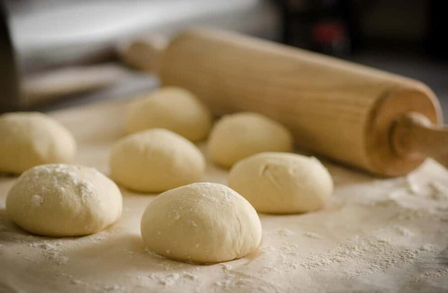 Taormina: Pizza Making Class with Lunch and Wine Tasting - Homemade pasta before the pizza