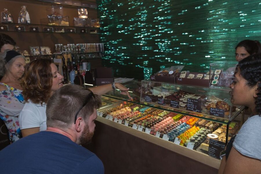 Taste Funchal: food, wine and cultural tour - Pace, group size, and practical comfort