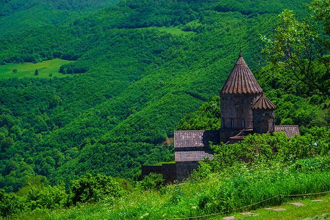 Tatev & Shaki Waterfall Guided Group Tour with Wine Tasting - Lunch, snacks, and the problem of the long return